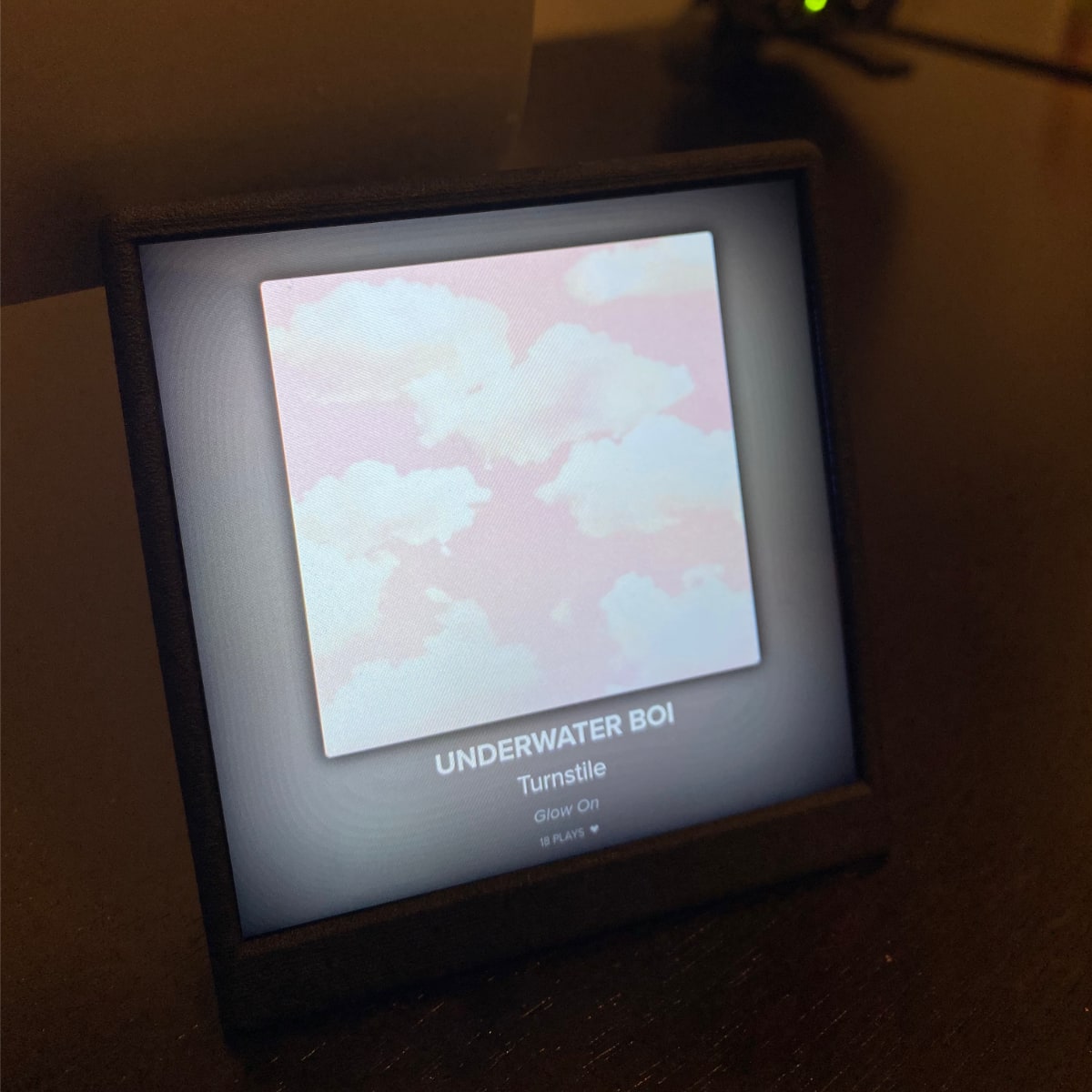 Nowify 2: a Spotify Now Playing Screen for Raspberry Pi / jon ashcroft