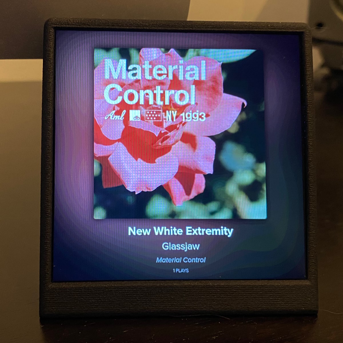 Nowify 2: a Spotify Now Playing Screen for Raspberry Pi / jon ashcroft
