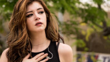 Chrissy Costanza