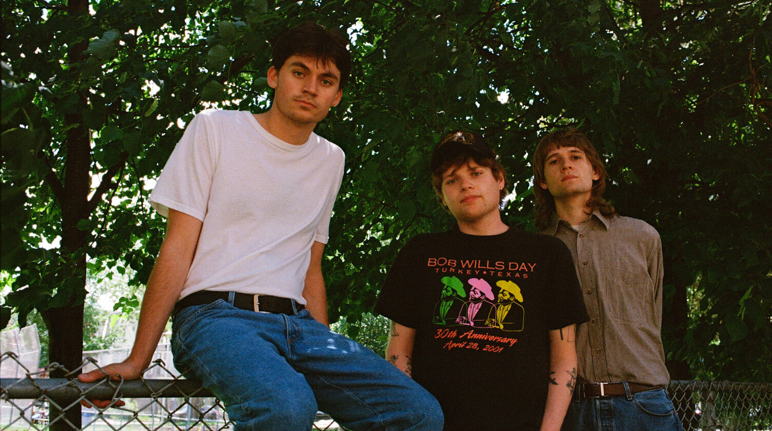 Gizmo – “Antiques Roadshow” (Song Premiere)